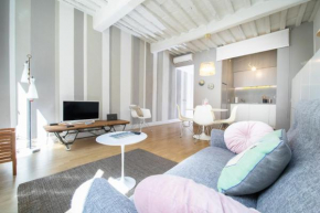 Lo Studiolo Luxury Suite in Center Town